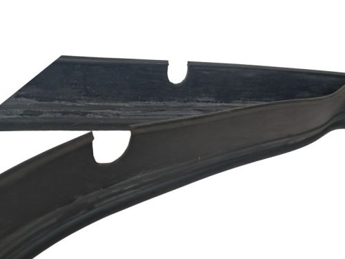 MTZ GUMIPROFIL HÁTSÓ FÉM SÁRVÉDŐHÖZ 220CM