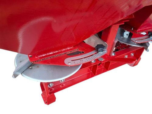 MŰTRÁGYASZÓRÓ 1200L 2 TÁRCSÁS STRUMYK