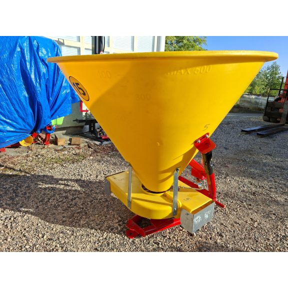 MŰTRÁGYASZÓRÓ 500L SORSZÓRÓ ADAPTERREL 3 KAROS (1 TÁRCSÁS)